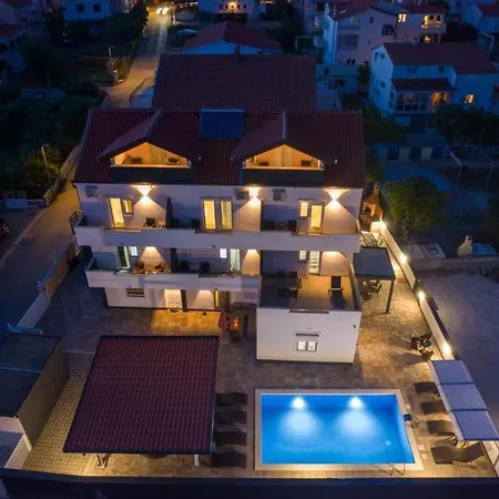 In Okrug Gornji With Sea View, Balcony, Air Conditioning, Wifi 5134-6 *
